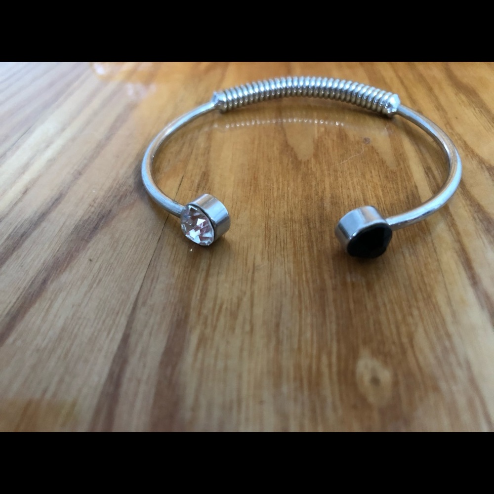 NWOT silver bracelet